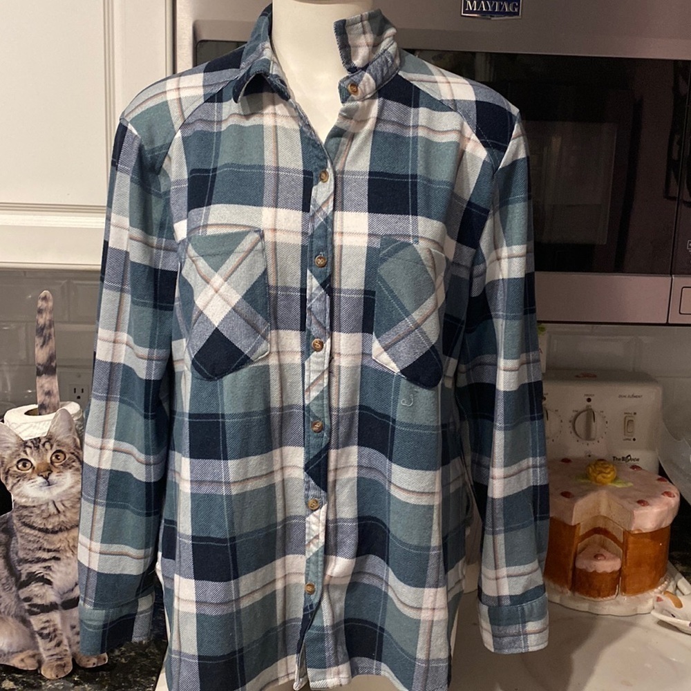 X Passport long sleeve button up stretch plus size plaid shirt. Soft size 1X
